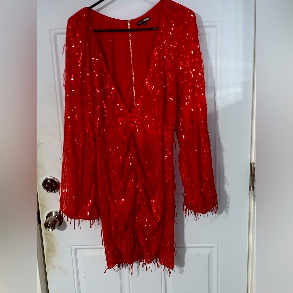 Sexy Red sparkly V-neck dress